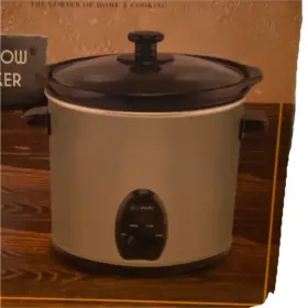 41m-3085-gn 41 & Main And 3 Quart Slow Cooker Ceramic Pot Tempered Glass Lid Cool Touch Handles