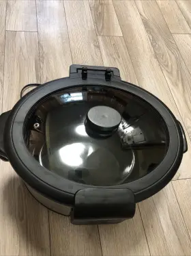 1709 Bella Barely Used Electric Crockpot 5 Quart #2