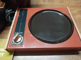 27-734 Cornwall Vtg Cornwal Crockery Cooker Set Hot Plate 2 Pots With Lids And Cookbook #2