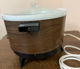 12247a Crock-pot Sim.r.ware Slow Cooker/cook 4 1/2 Quart K Mart 70s With Manual #2 12247a Crock-pot Sim.r.ware Slow Cooker/cook 4 1/2 Quart K Mart 70s With Manual #2