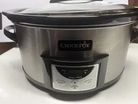2133119 Crock-pot Large 8-quart Slow Cooker With Auto Warm Settings. See Description #2