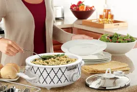 Crock-pot 445031387318 Small 2.5 Quart Casserole Slow Cooker In White/blue Enjoy Eye-catchin #2