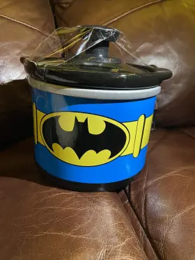 Dcb-065 Crock-pot Dc Comics Batman Mini Cooker .65 Quart New
