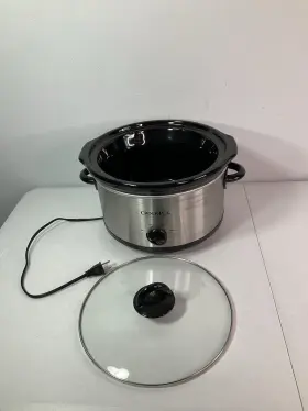 Scr503-um-np Crock-pot Model #scr503-um-np. Stainless Steel. Round 5 Quart. Excellent Cond Scr503-um-np Crock-pot Model #scr503-um-np. Stainless Steel. Round 5 Quart. Excellent Cond