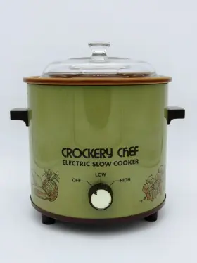 H1212 Crockery Chef Vintage Ceramic Electric Slow Cooker Model - 1970s 3 1/2 Q