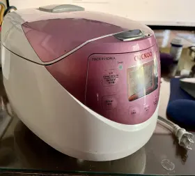Cr-0631f Cuckoo Rice Cooker 6 Cups Uncooked 3 Liters 3.2 Quarts Pink Rose Cr-0631f Cuckoo Rice Cooker 6 Cups Uncooked 3 Liters 3.2 Quarts Pink Rose