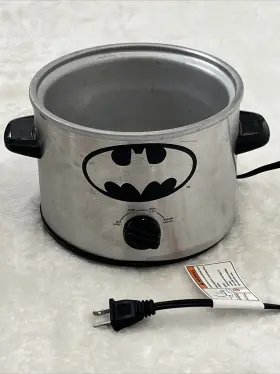 Dcb-200cn Dc Batman 2-quart Slow Cooker Silver - No Lid Or Bowl