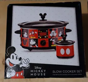 Disney 655772015006 Mickey Mouse 5 Quart Crock Pot Oval Slow Cooker With 20 Oz Dipper