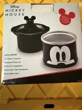 Mic-065 Disney Mickey Mouse 0.65 Quart Slow Cooker Removable Stoneware Insert Lid
