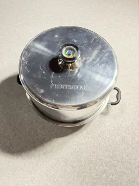 Fruit Saver 705353073656 Steam Canner 7 Quart Jar Capacity Lightweight Cool Touch Handles Silver