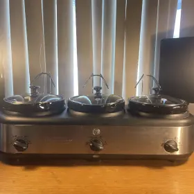 898680 Ge Triple Slow Cooker - 1.5 Quart Crocks 3 Oval Pots Food Warmer / Buffet Server