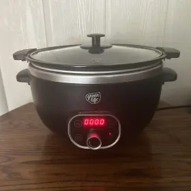 Cc004773-001 Greenlife Slow Cooker 6- Quart Black Built-in Timer Cool-touch Handles Non-stick Cc004773-001 Greenlife Slow Cooker 6- Quart Black Built-in Timer Cool-touch Handles Non-stick