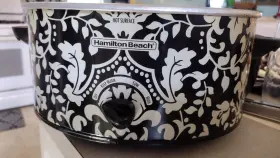 33357 Hamilton Beach Crockpot- 3 Temps- B&w Pattern