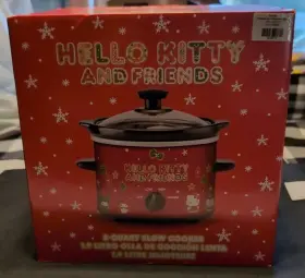 Hl9198696 Hello Kitty And Friends 2 Quart Slow Cooker Sku 6259618 Nib