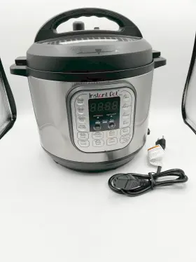 112-0170-01 Instant Pot - 6 Quart Duo Pressure Cooker Silver 112-0170-01 Instant Pot - 6 Quart Duo Pressure Cooker Silver
