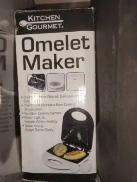 323495 Kitchen Gourmet Best Electric Omelet Maker White Counter New In Box Non Stick Surface