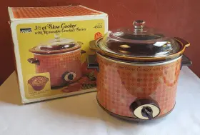 86-846351 Montgomery Ward Vintage Crockery Slow Cooker 3.5 Quart Orange Flowers Removable Pot