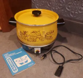 Vwz-46335a Montgomery Wards Vtg 4 Quart Electric Decorated Aluminum Slo-cooker In Original Box