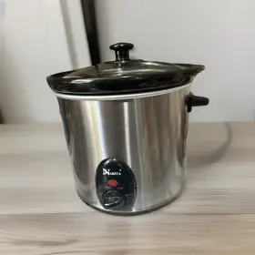 Nsc-30 Narita Quart Slow Cooker Stainless Steel And Ceramic Electric Crock Pot