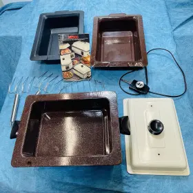 4104-08 Nesco Vtg 4 Quart Electric Roaster Oven Beige And Brown Rack Roast Forks Inc