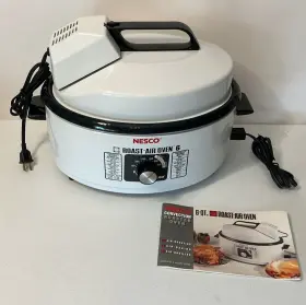 4146-1409 Nesco Roast Air Oven 6 Quart White Model #4146-1409 With Manual