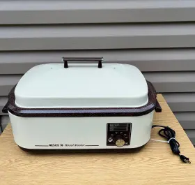 4218-07 Nesco 18 Quart Roast Master Model #4218-07 Gently Used Roaster #2