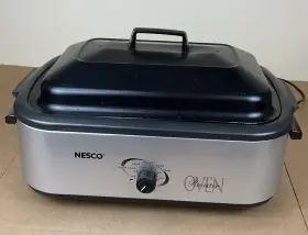 4808-47 Nesco Professional 18 Quart Roaster Oven Holidays Thanksgiving Clean
