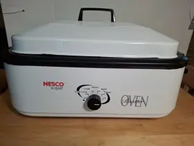 4808-50 Nesco Vintage 18 Quart Roaster Oven Slow Cook Roast Bake Steam