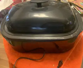 Ckstrs18-bhd Oster 18-quart Roaster Oven Black Used Twice Preowned