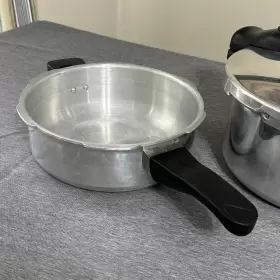 0923a Philippe Richard 5 Quart And 3 Aluminum Pressure Cooker Stove Top Pot 2 Piece Set #2 0923a Philippe Richard 5 Quart And 3 Aluminum Pressure Cooker Stove Top Pot 2 Piece Set #2