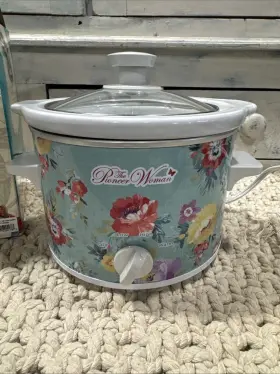 Pioneer Woman 136211223002 Mini 1.5 Quart Crock Pot Sweet Romance With Box Used