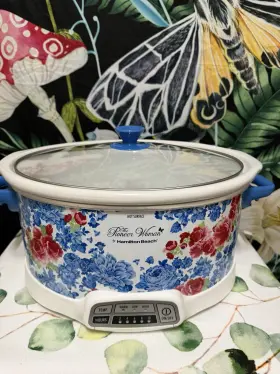 820272206 Pioneer Woman Frontier Rose 7 Quart Slow Cooker Crock Pot