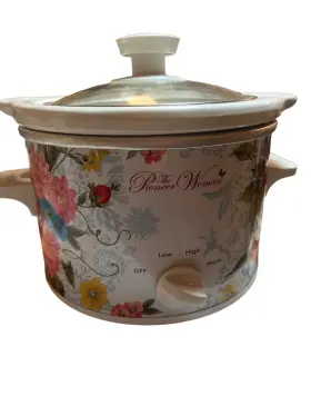 Pwa03611223004 Pioneer Woman The 1.5 Quart Sweet Rose Slow Cooker Pwa03611223004 Pioneer Woman The 1.5 Quart Sweet Rose Slow Cooker