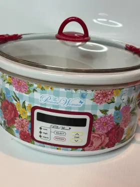 Pwf236211223002 Pioneer Woman The Sweet Rose Floral 6-quart Stainless Steel Digital Slow Cooker #2