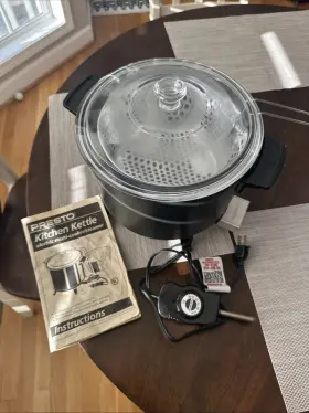 060007 Presto Kitchen Kettle Multi-cooker/steamer