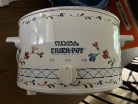 3154-503 Rival Crock Pot 4 Quart Blue Floral Stoneware Slow Cooker Model 3154/3 Vintage