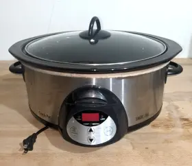 38651 Rival Slow Cooker Crockpot 6-quart Black And Stainless