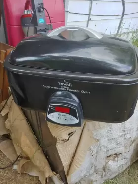 Ro200 Rival 20 Quart Programmable Roaster Oven Preowned Ro200 Rival 20 Quart Programmable Roaster Oven Preowned