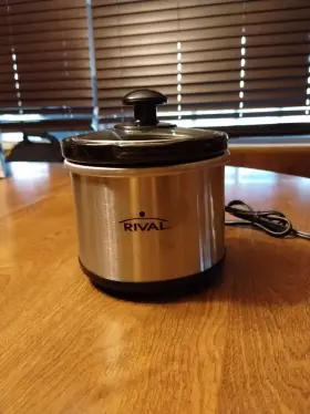 Sc-11 Rival 0.65 Quart Slow Cooker