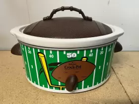 Scvs300 Rival Crock Pot The 50 Yard Line Slow Cooker Football 3.5 Quart Used