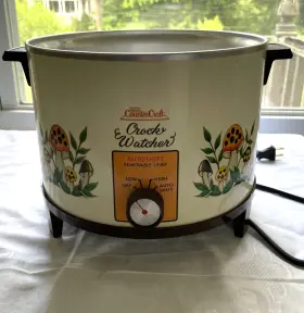 400-646800-185 Sears Vintage 1970s Merry Slow Cooker Crock Pot Counter Craft Base Only Read