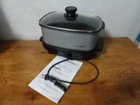 84905 Slow Cooker Vtg West Bend 5-6 Quart Cooker-#84905-gray Exterior-no Design-glass Lid