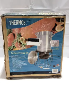 04101425 Thermos Turkey Frying Set 30 Quart Aluminum Pot Deep Fryer