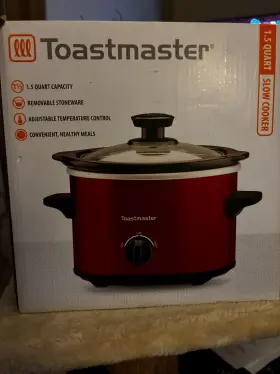 Toastmaster 655772018779 Red 1.5 Quart Mini Slow Cooker Crockpot New In Box Never Opened