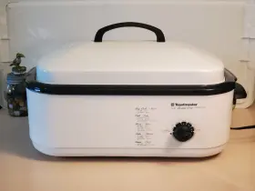 Rst18 Toastmaster 18 Quart Roaster Oven W Removable Liner Cooks 20 Lb. Turkey New