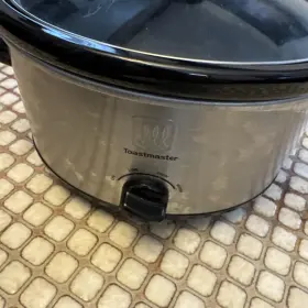 Tm-503sc Toastmaster Classic Crock Pot Slow Cooker 7 Quart Oval Silver And Black With Settings