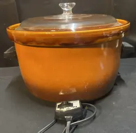 38035 Wearever Slow Cooker 5.5quart Wear Ever Brown Orange Working Great