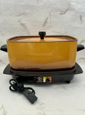 7645449f West Bend 8732 Vtg Mcm 70s Automatic Slo Slow Cooker Autumn Gold W Lid Works