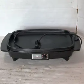8849 West Bend Vintage 4 Quart Rectangle Slow Cooker Griddle 5 Settings Base Only Tested