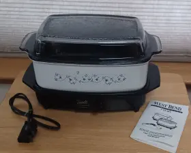D.259..616 West Bend 4 Quart Slow Cooker With 5 Settings
